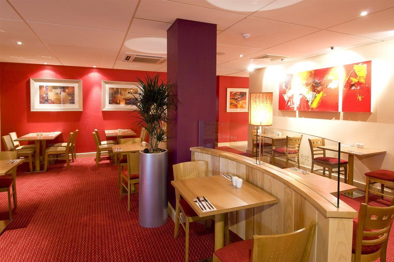 Premier Inn Sheffield City Centre Exterior foto