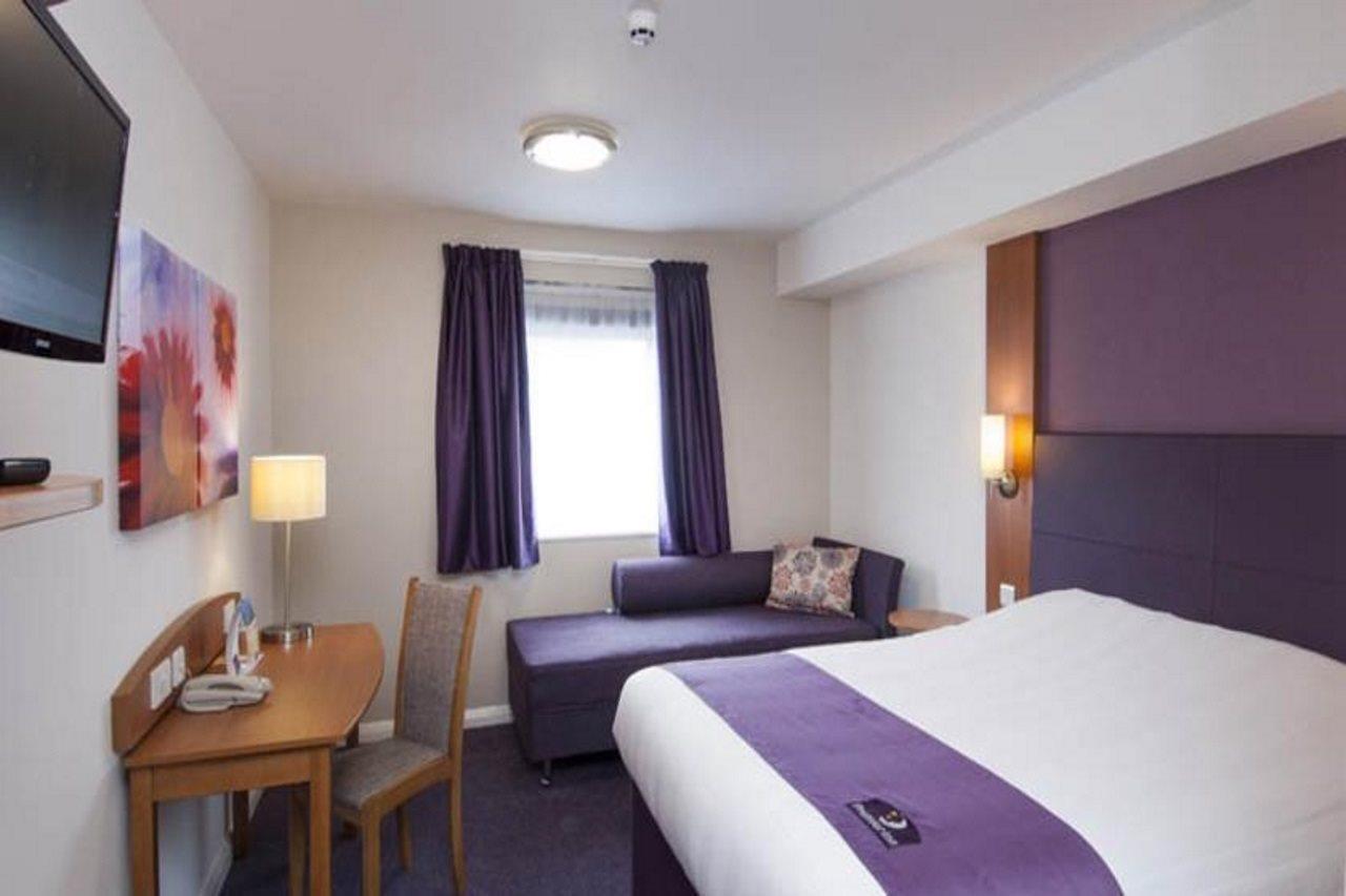 Premier Inn Sheffield City Centre Exterior foto